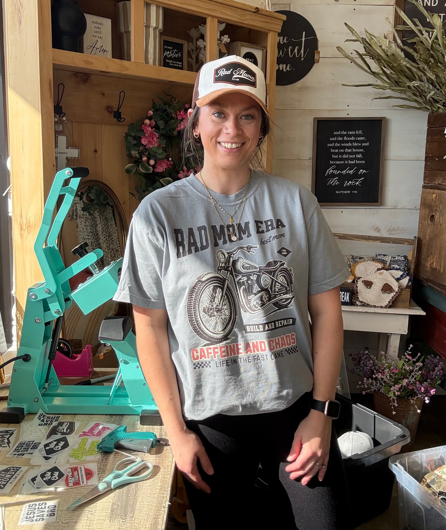 Rad Mom Era CC Tee
