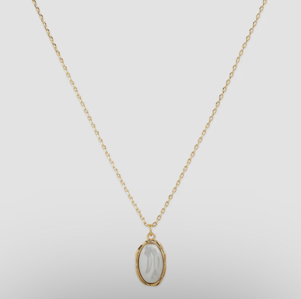 oval pearl necklace