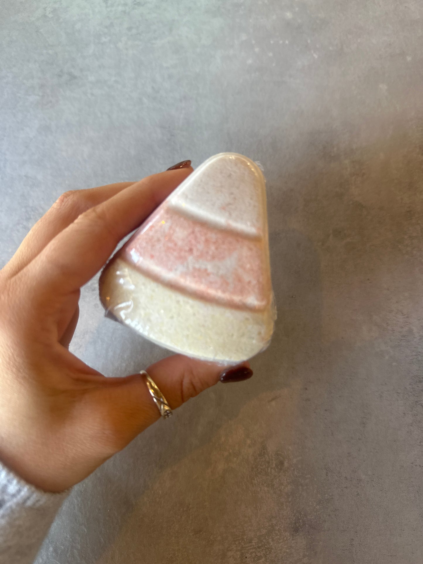 candy corn bath bomb