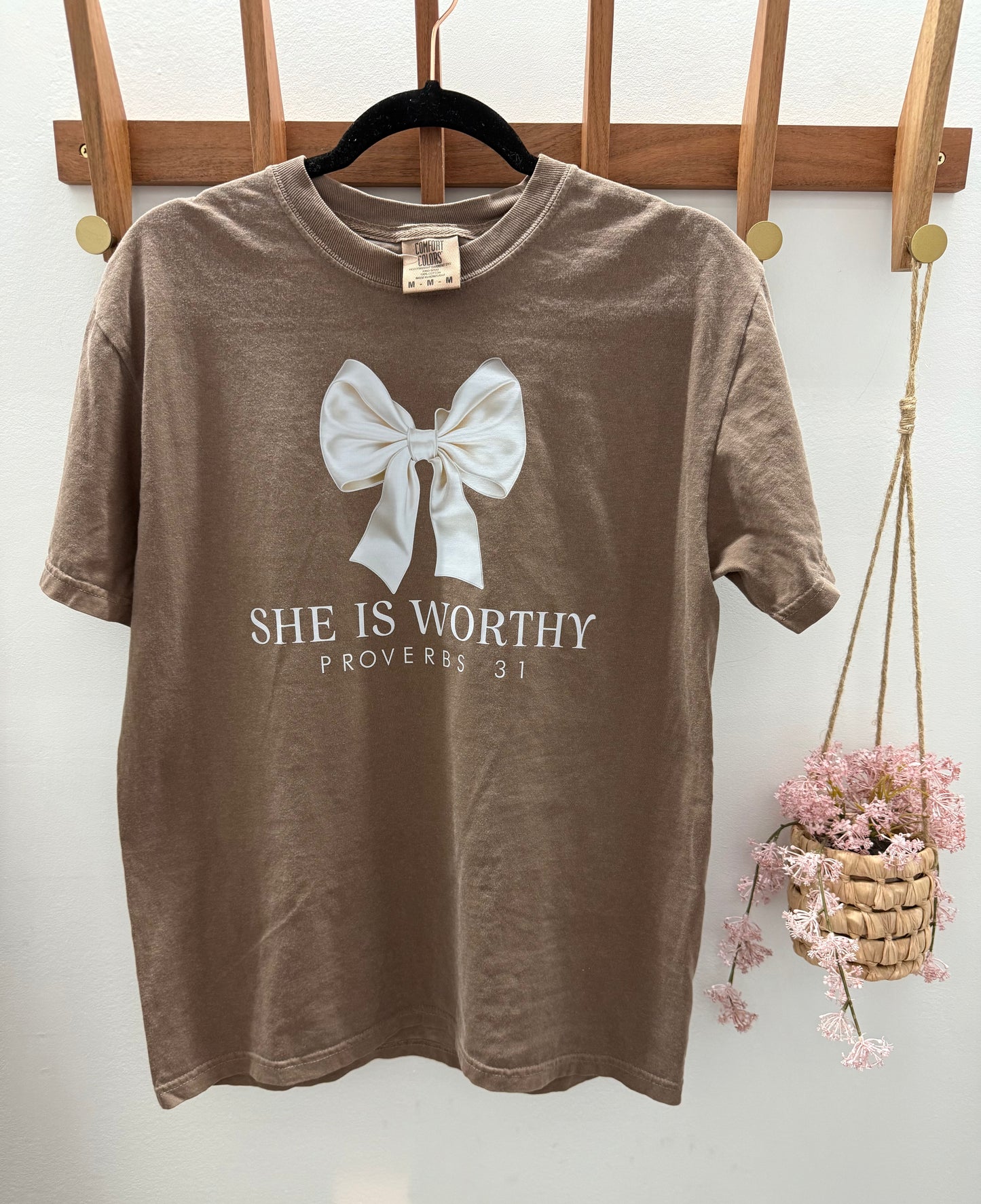 She is worthy tee