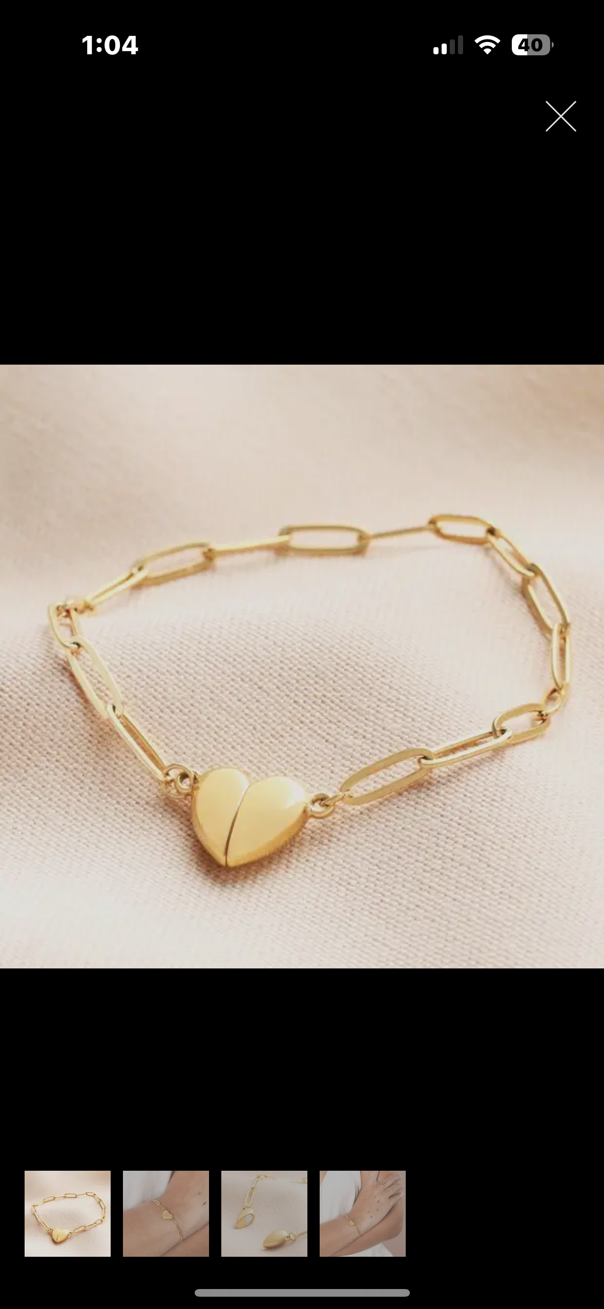 Magnetic heart bracelet